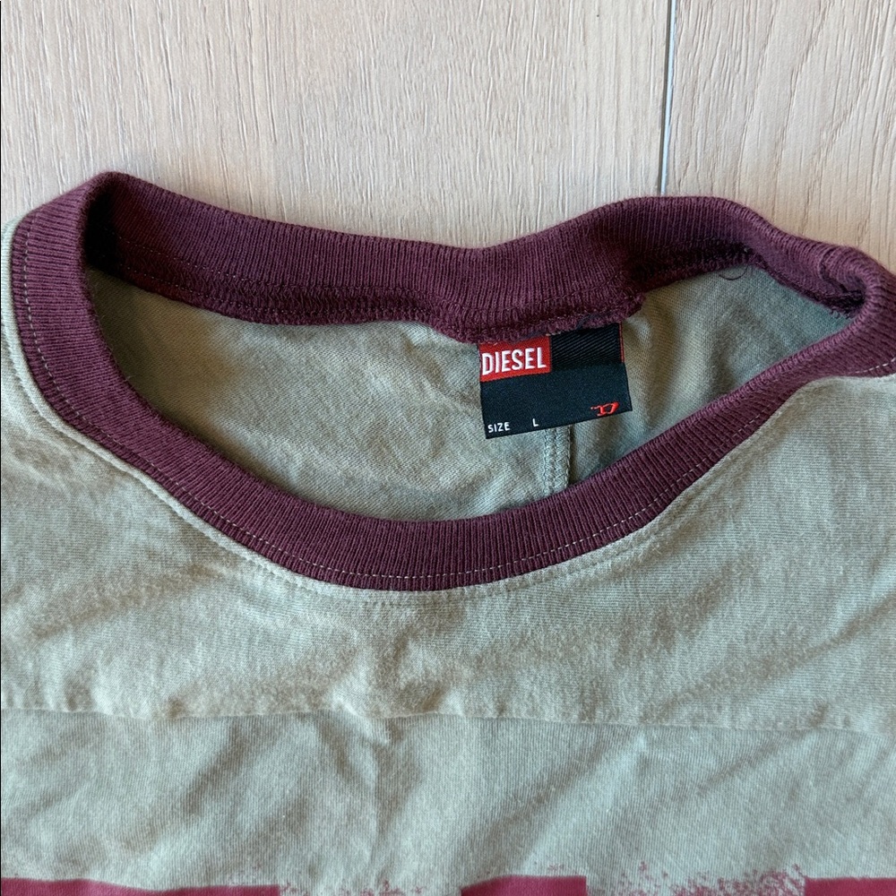 Diesel DH Raglan Tee - Picture 3 of 8